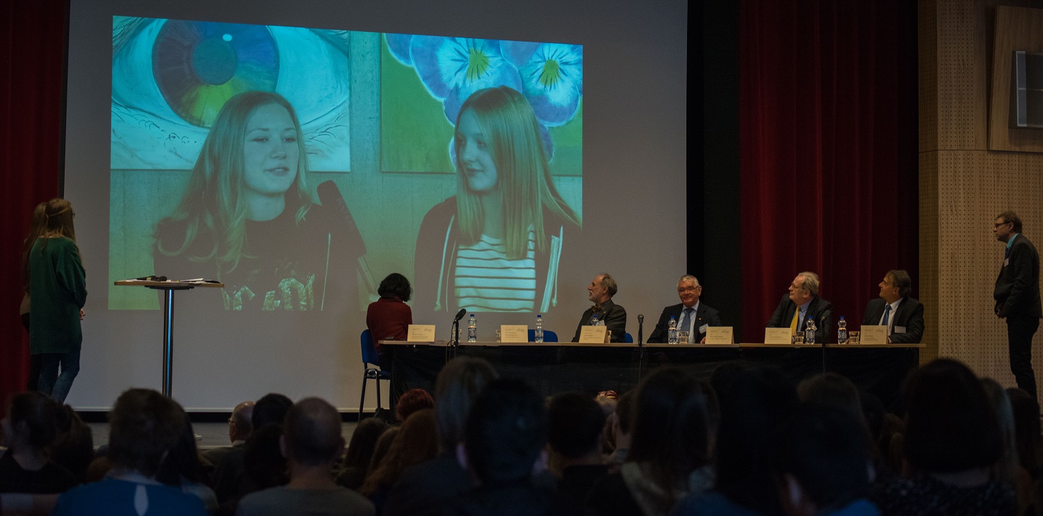 podiumsdiskussion-2016-1