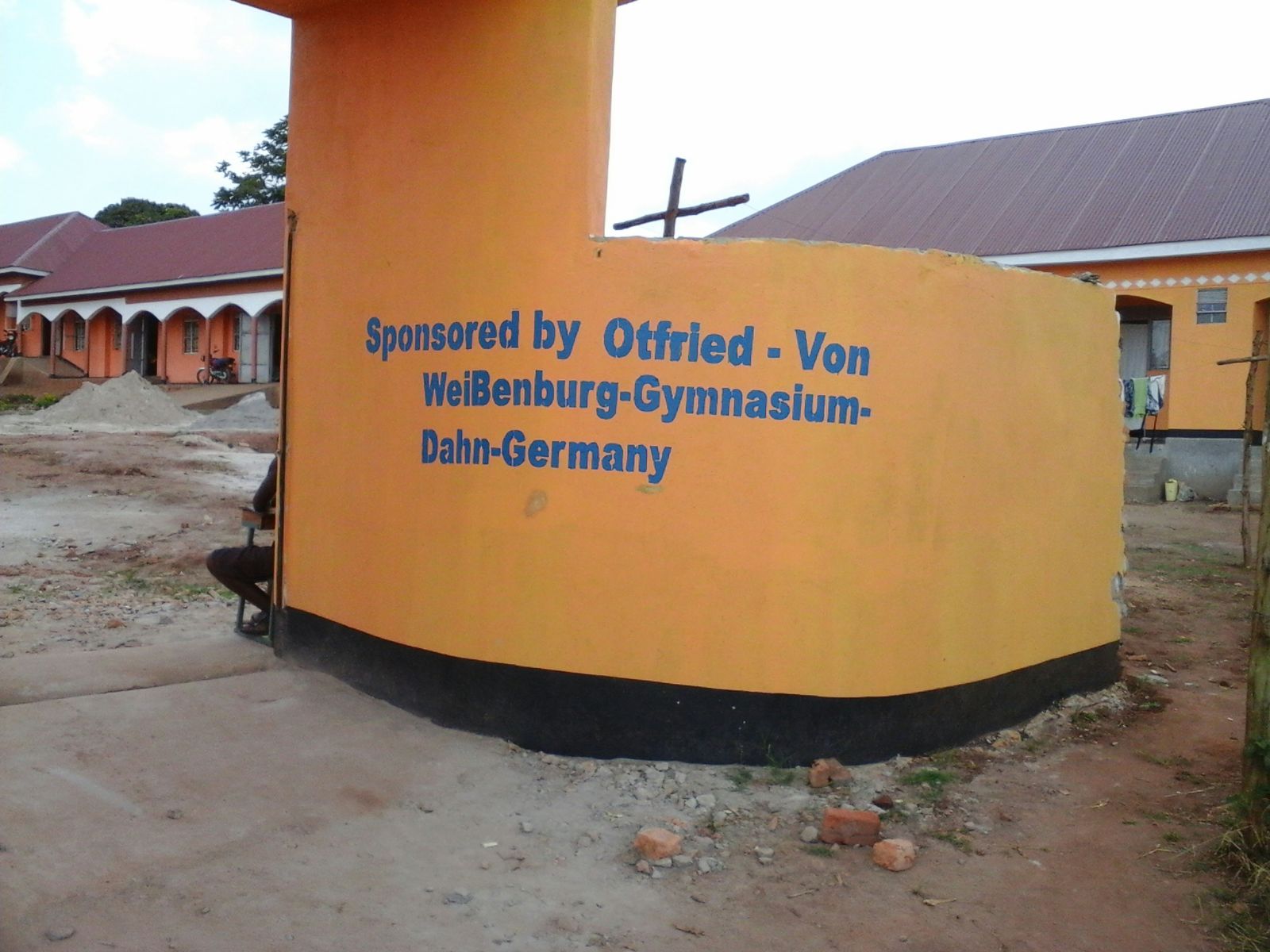 Sponsored-Walk-20145-Spende-Julina-Memorial-Schule-5