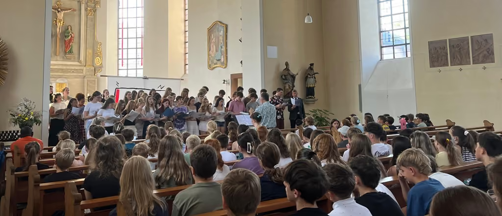 6a7429cfeb481309db05c669_Gottesdienst-Ende-26_1